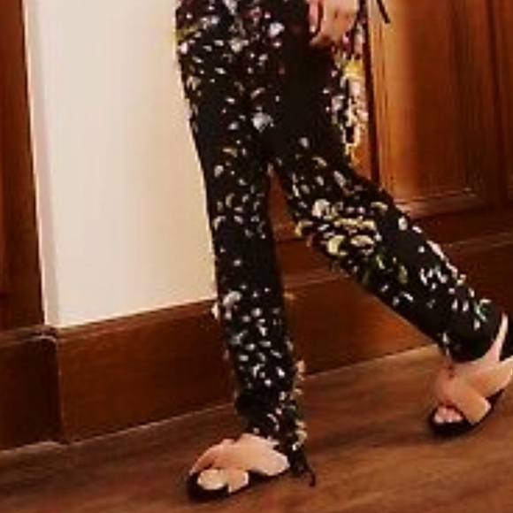 Chloé Nolan Crisscross Twisted Velvet Slides - Picture 7 of 15